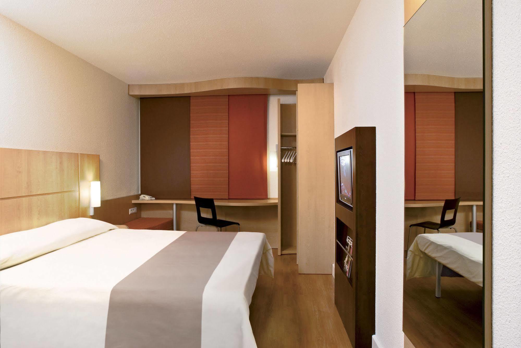 Ibis Beauvais Aeroport Hotel Eksteriør billede